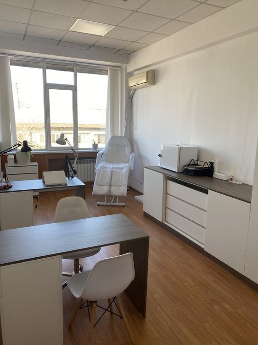 Аренда места для мастера маникюра/педикюра