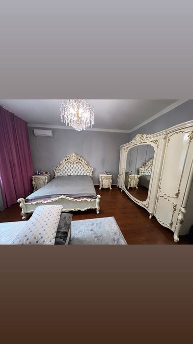 Спальный гарнитур шикарное