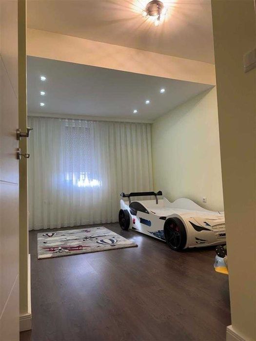 Дава се под наем Тристаен апартамент в Пловдив, Захарна фабрика - 92 кв.м за 464.1 € - Снимка #3