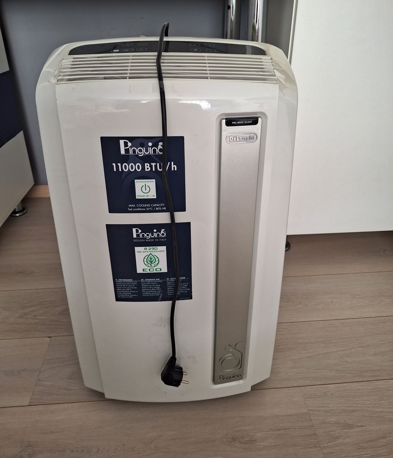 Aparat aer conditionat portabil Delonghi PAC AN112, 11000 Btu/h