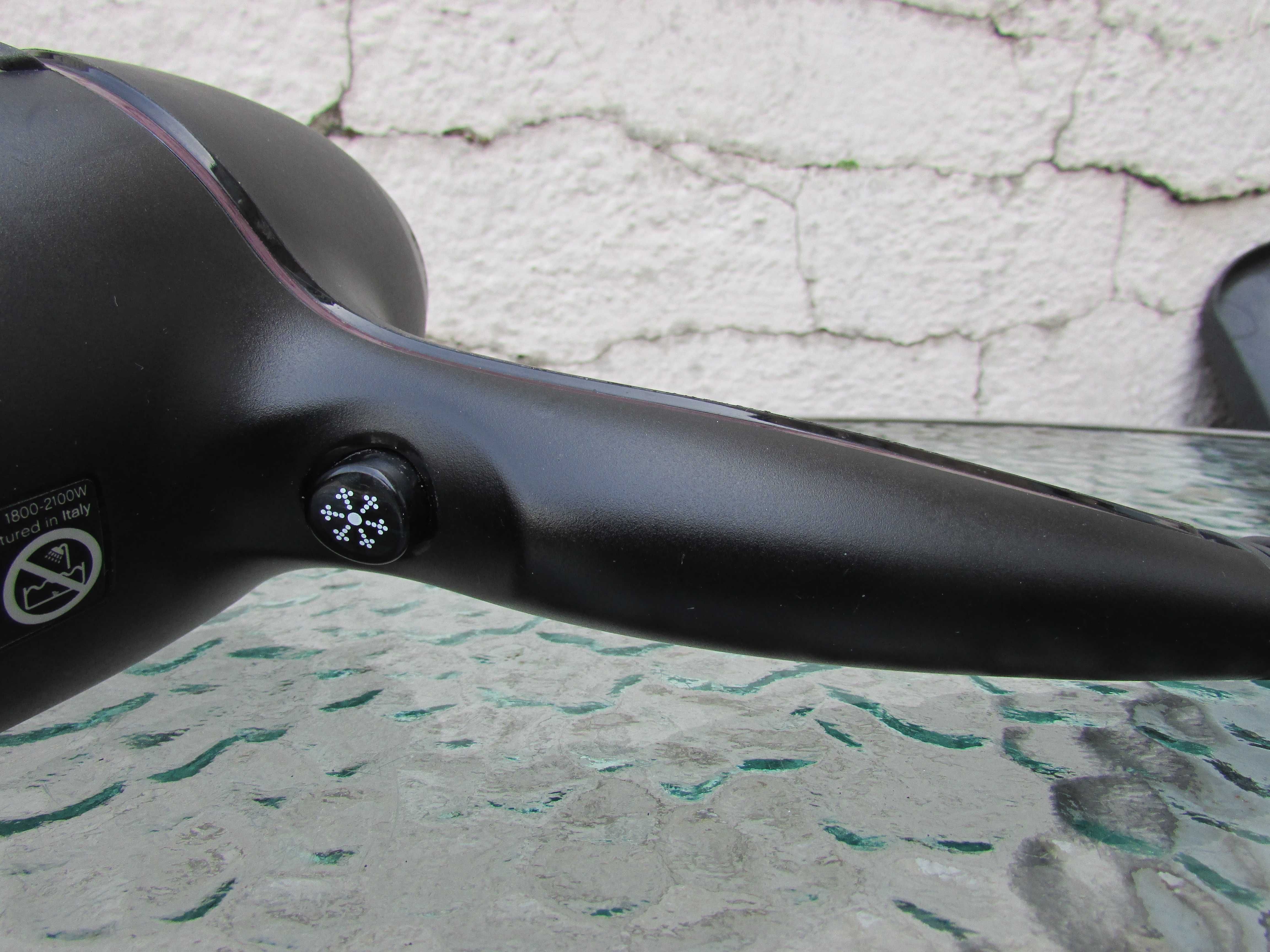 Професионален сешоар GHD AIR