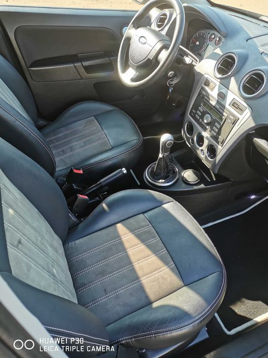 Ford Fusion Plus + 2010