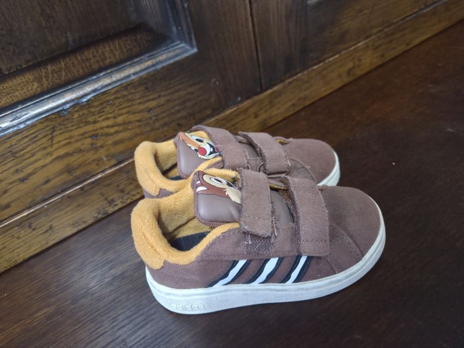Адидас Дисни Чип и Дел