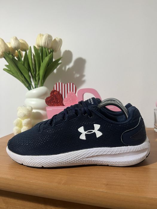 Оригинални маратонки Under Armour 39 номер