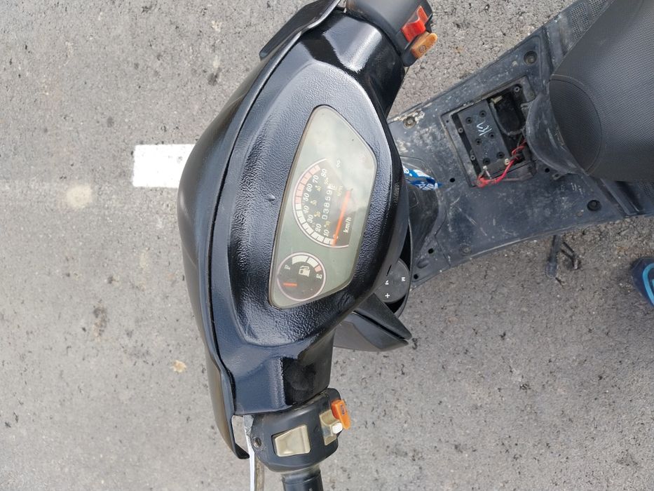 Vând scuter generic jump 2 80cc 4t