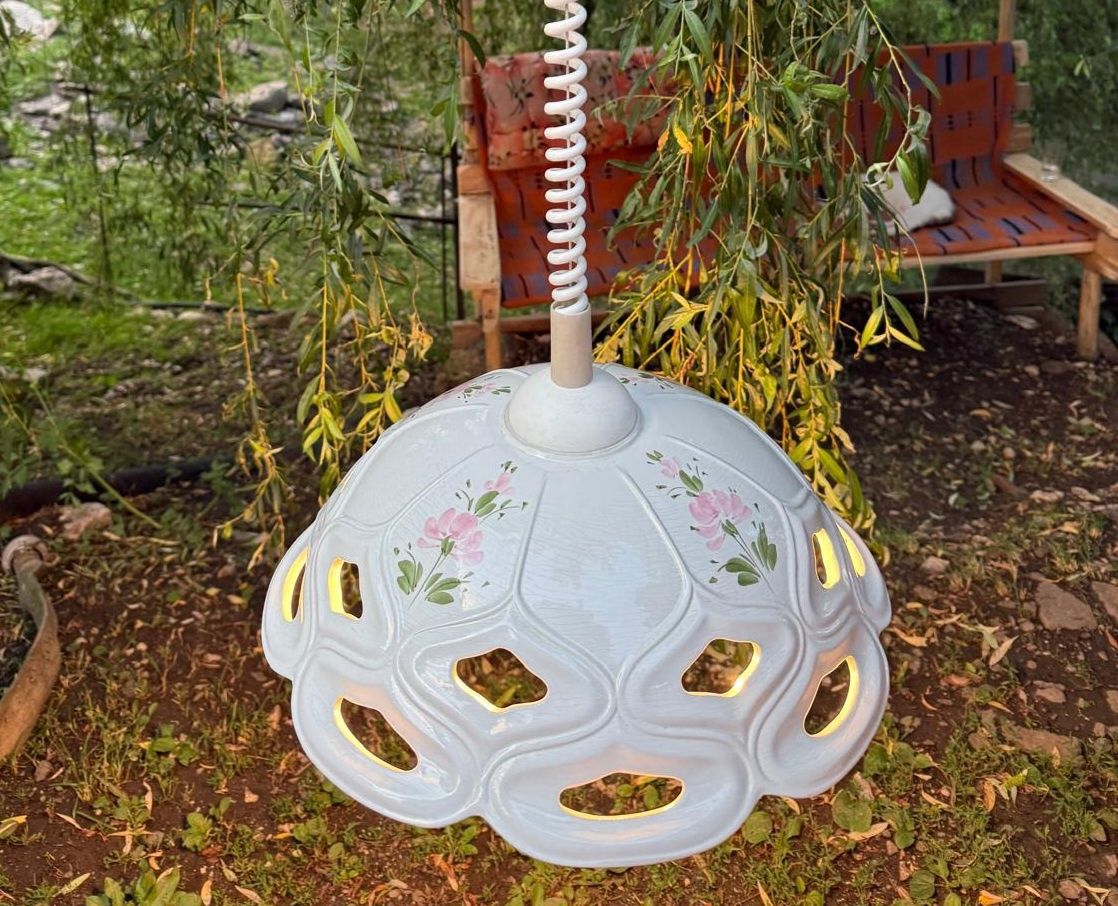 Lustră ceramică pictată, stare perfectă