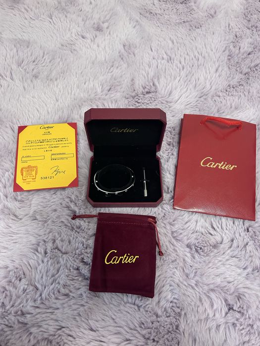 Bratara cartier noua