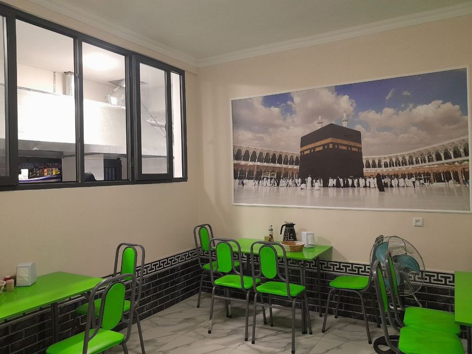 Ijaraga tayyor remontdan chiqgan joy mini kafe barcha jihozlari bn