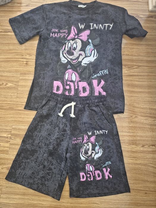 Compleu negru cu imprimeu