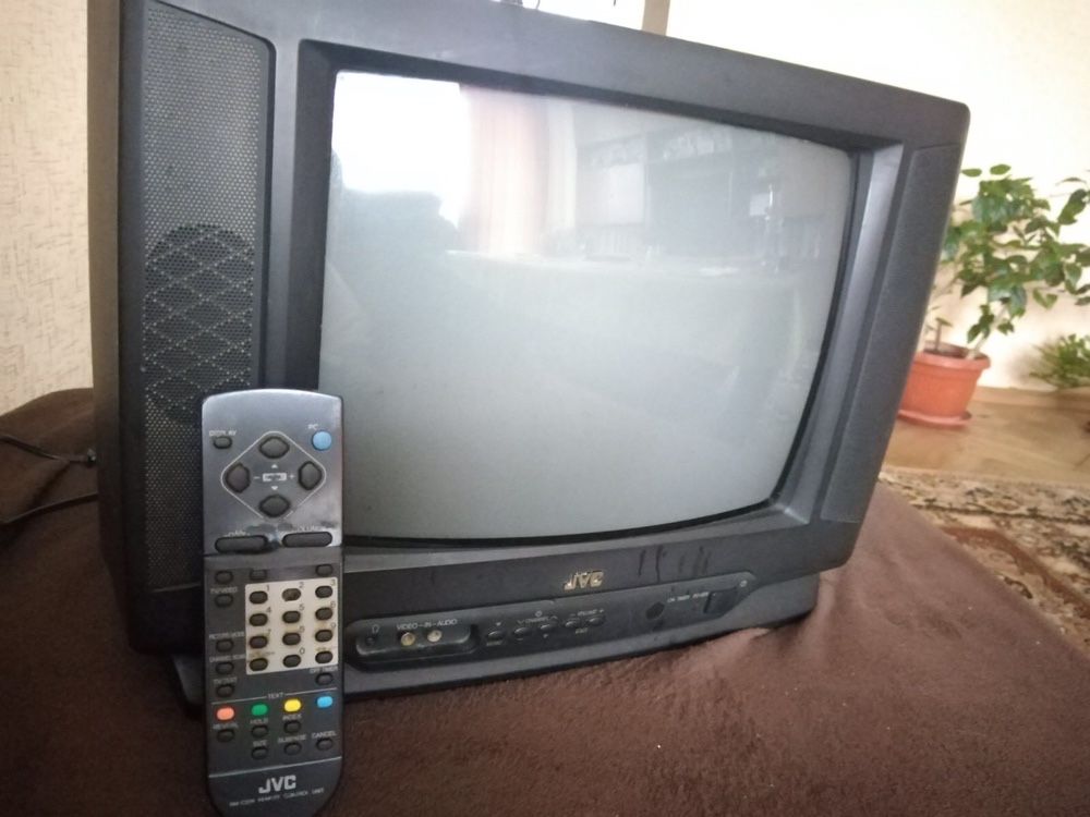 Стар телевизор JVC