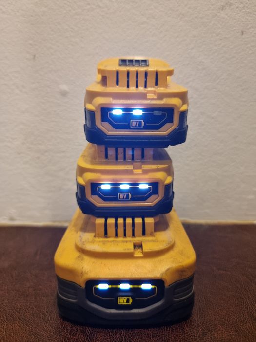 Acumulatori powestack 5ah 2ah dewalt