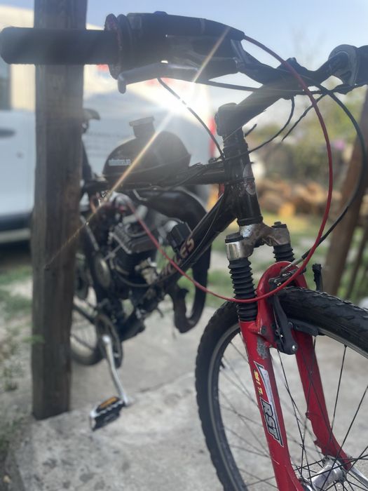 Vand bicicleta cu motor 70 cc racing