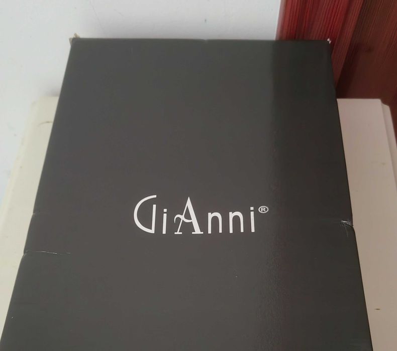 Ботуши от естествена кожа на марката GiAnni