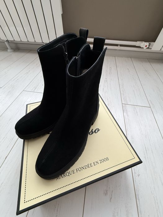 Зимняя обувь из замшт