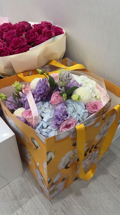 новые красивые цветы chic в коробке