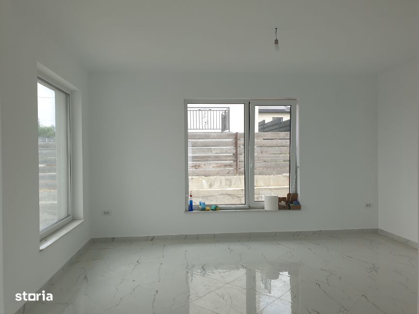 IASI– Valea Lupului– Casa plan parter cu 4 camere+ garaj- 460 mp teren