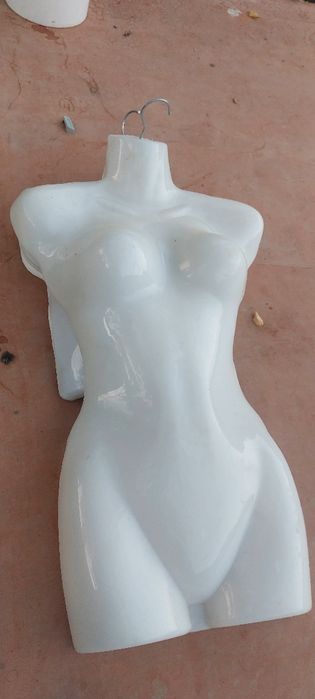 Маникин сатылады жап жаңа бағасы да қол жетімді және тиімді