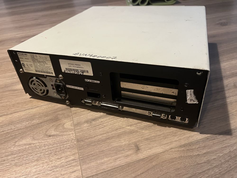 Unitate 486 packard bell defecta pentru piese