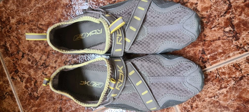 Оригинални маратонки Nike ,различни номера!