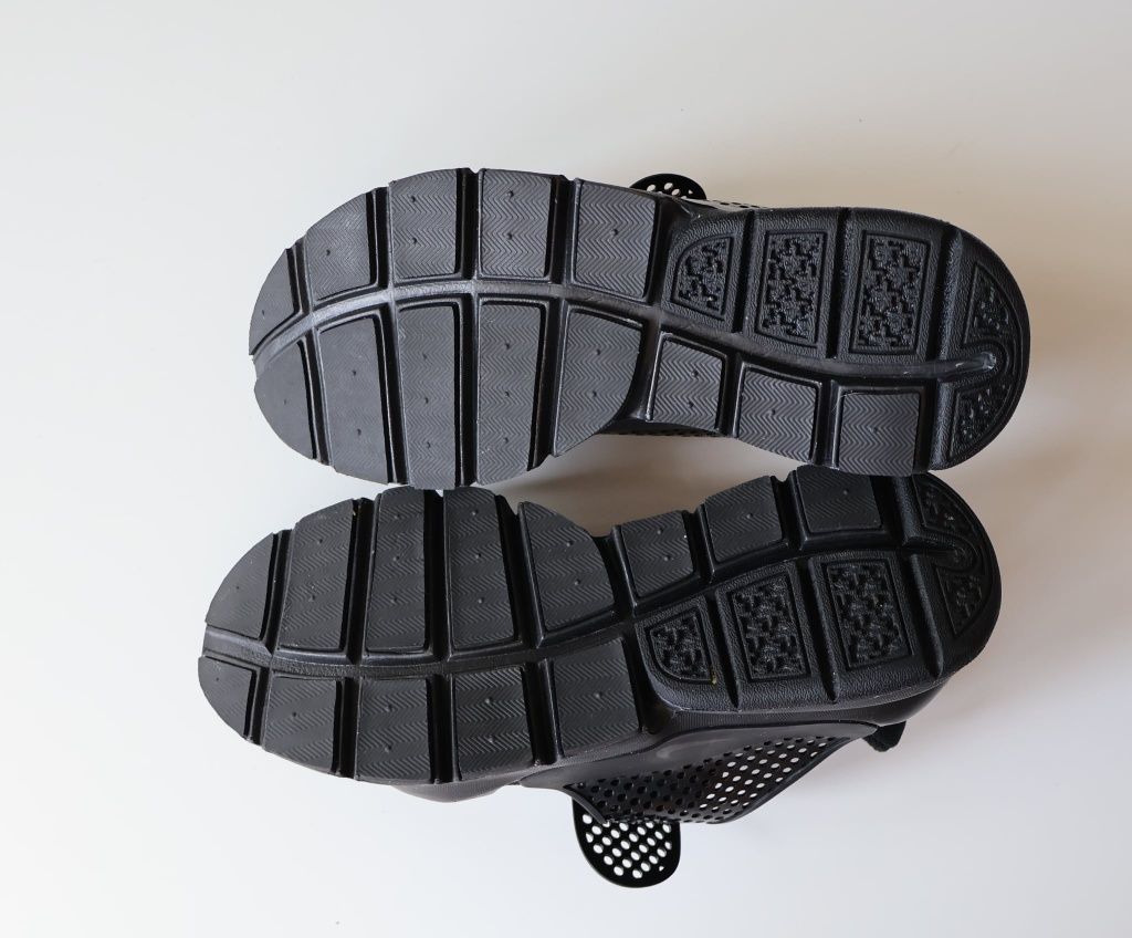 Дамски маратонки Nike Sock Dark
