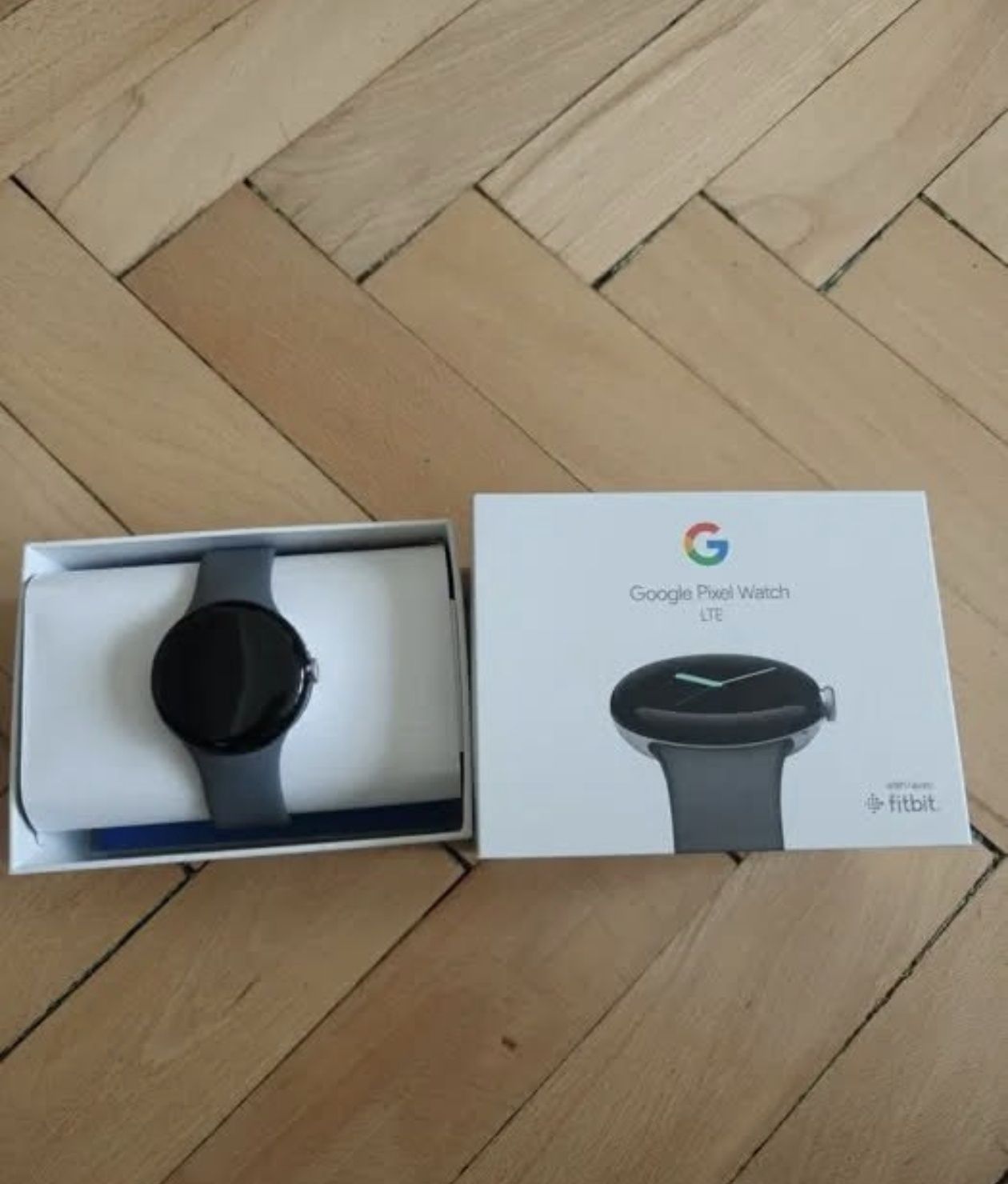 Продавам google pixel watch ailver