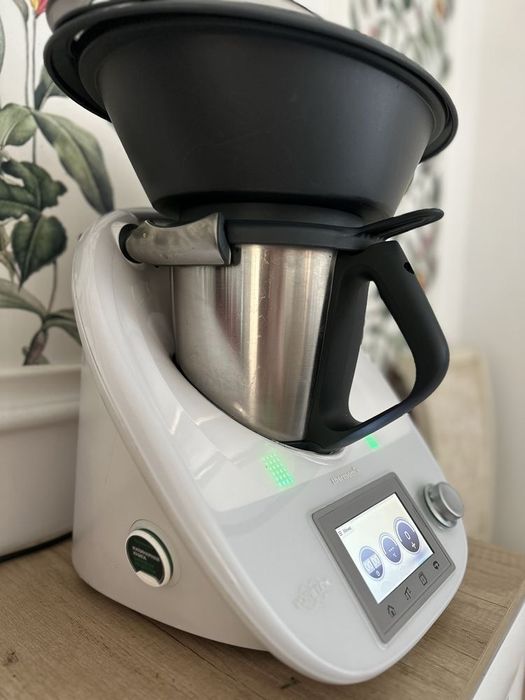 Thermomix TM5 + кофемашина De’Longhi Dinamica(почти новые)