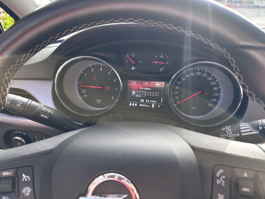 Opel Astra Turbo-1.4 бензин, автоматик, 2017г.-отлично състояние