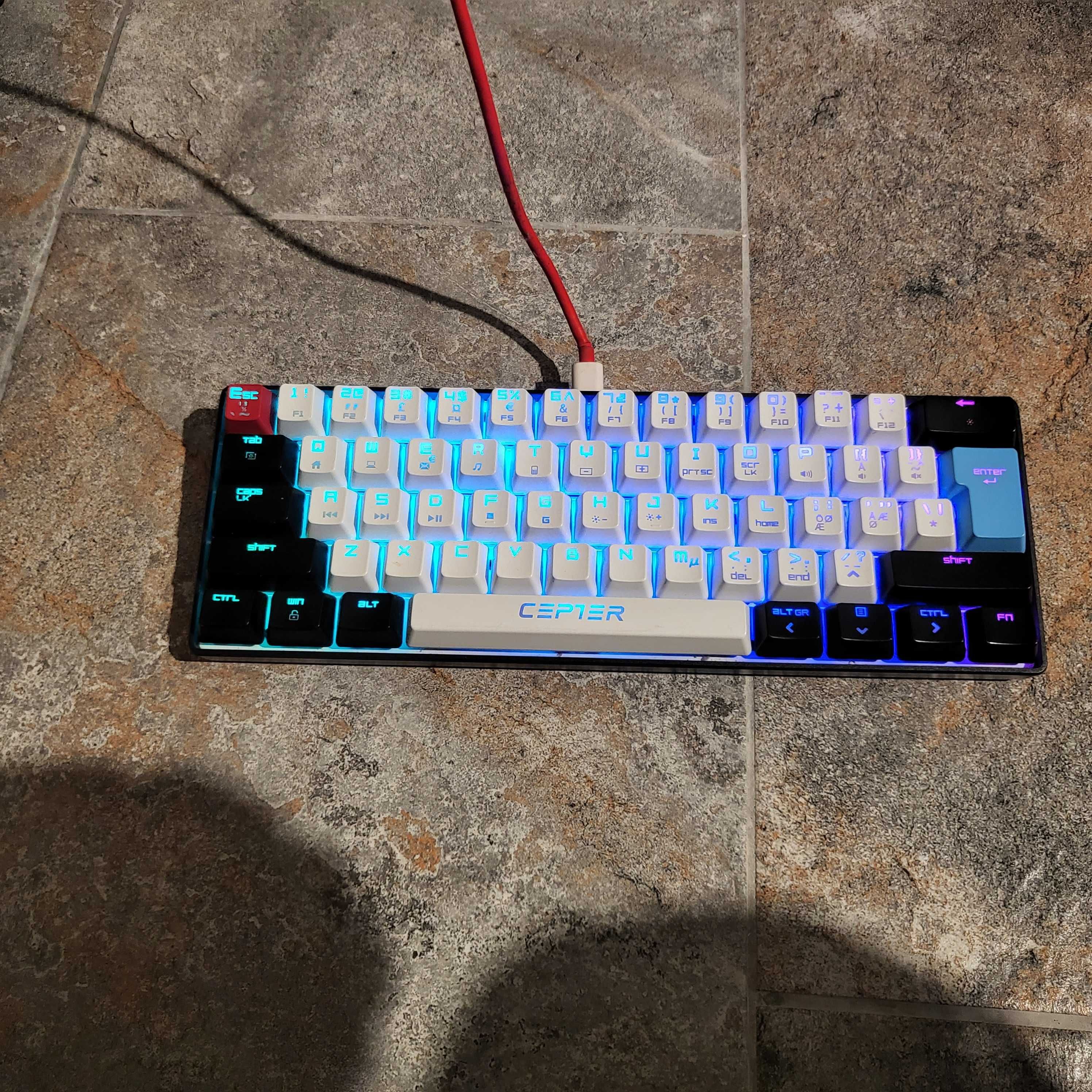 Tastatura Gaming RGB Cepter Khan Neo Mechanical Mini Keyboard