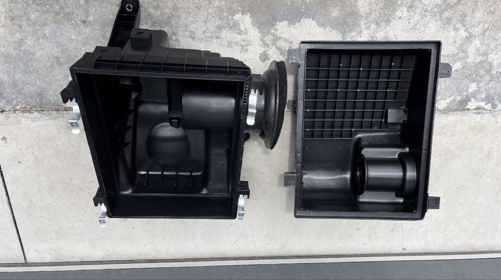 Carcasa filtru aer toyota hilux 2015-2023