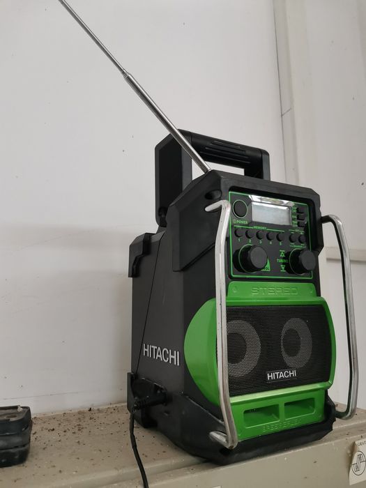 Hitachi koki radio usb aux