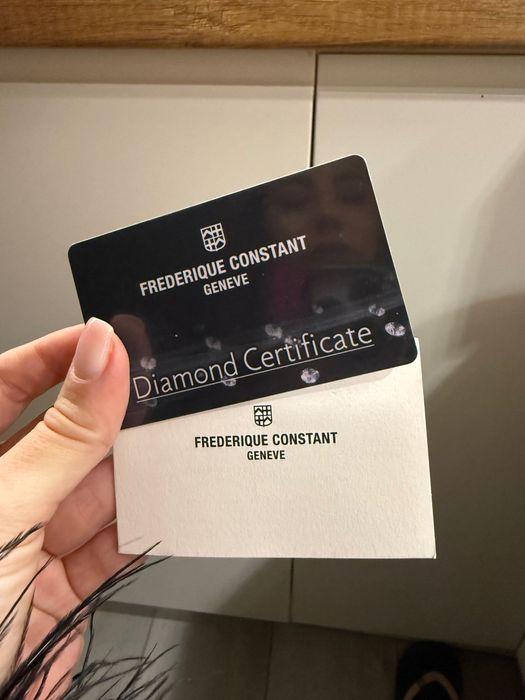 Продавам чисто нов часовник Frederique Constant