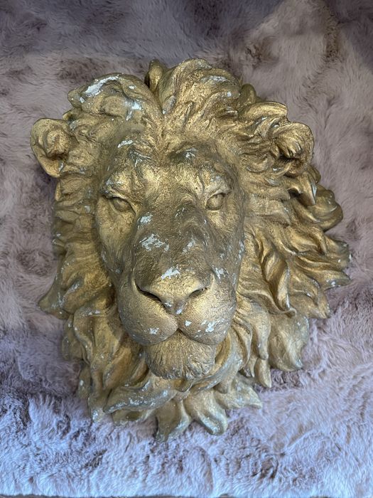 Декоративна глава на Лъв