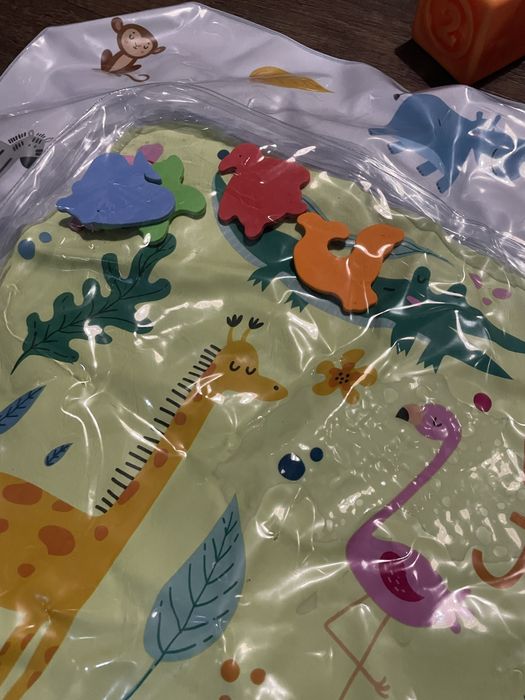 Лот играчки, сортер, пеещи, книжки