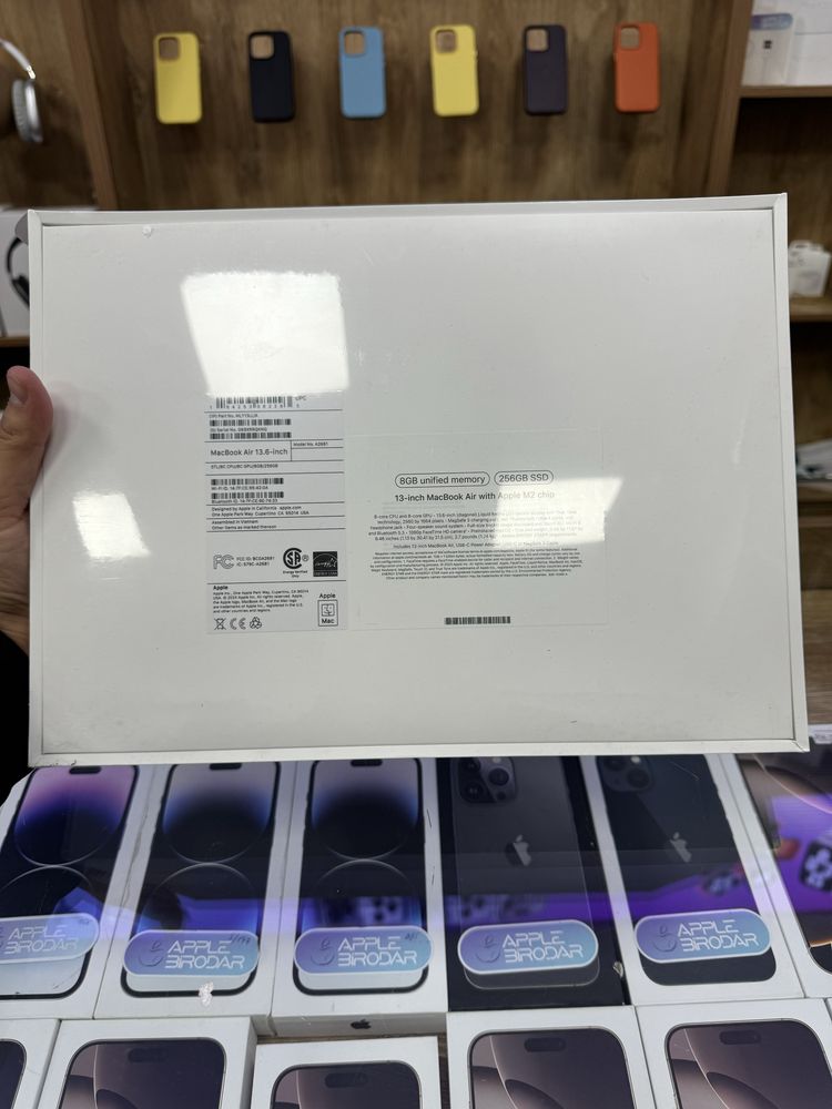 Mackbook air M2 13.6 16/256 gb