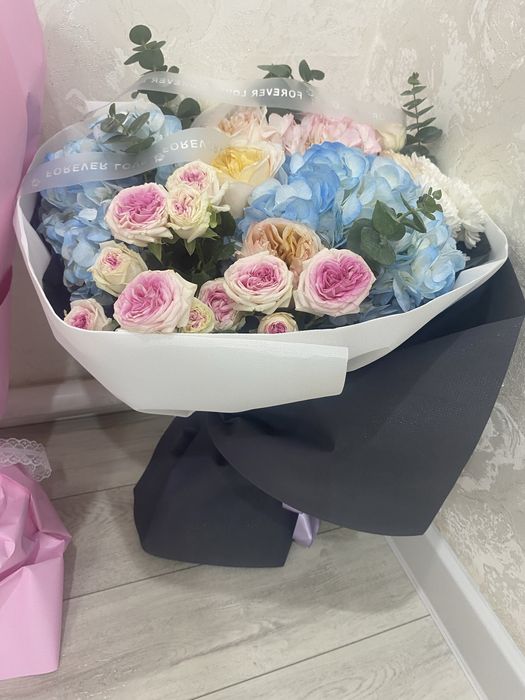 Продаю цветы свежие розы по 12тыс букет