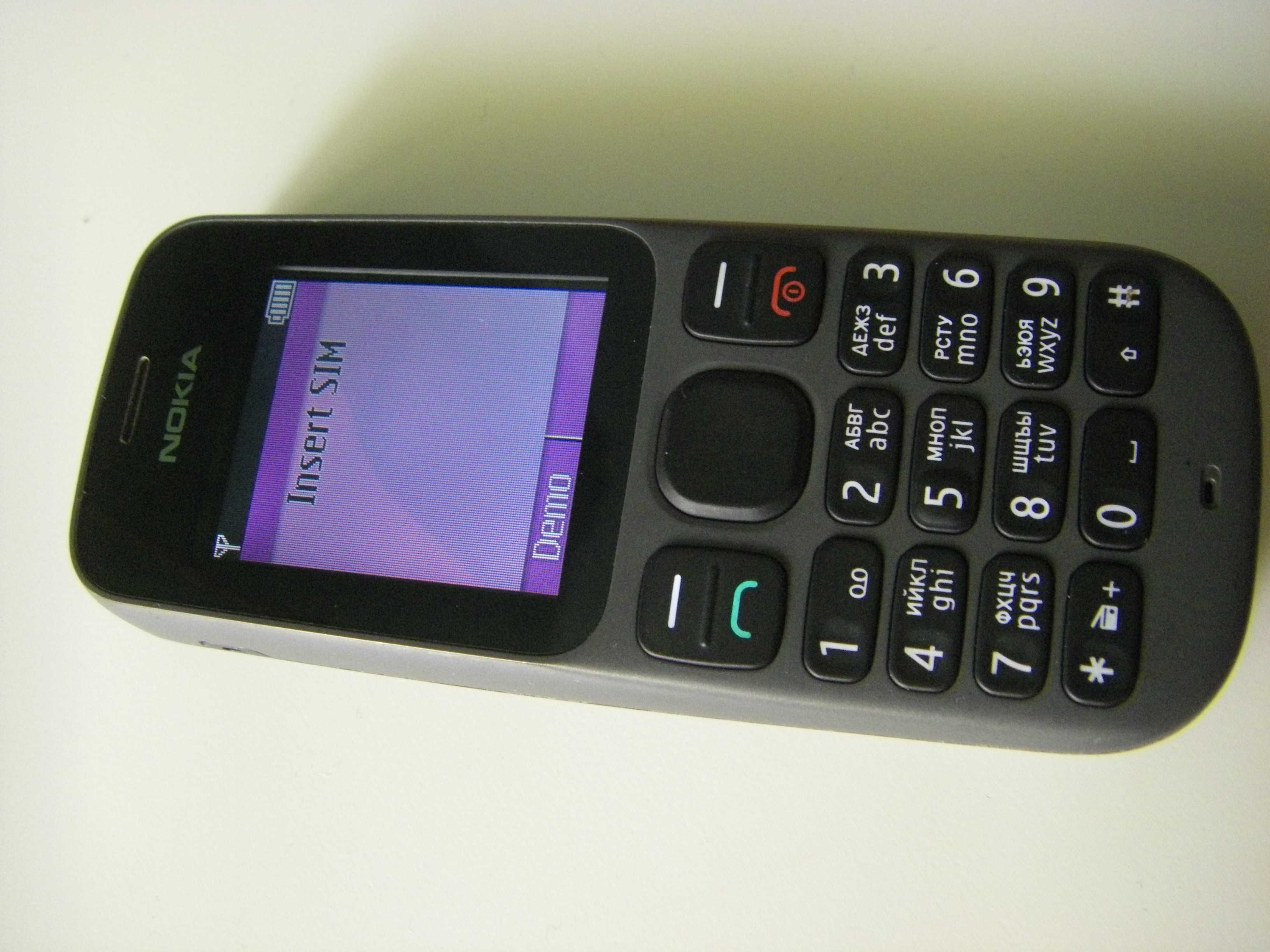 Нов ретро мобилен телефон Nokia 100