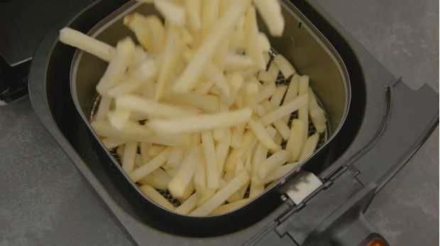 Фритюрник TEFAL Fry Delight FX100015