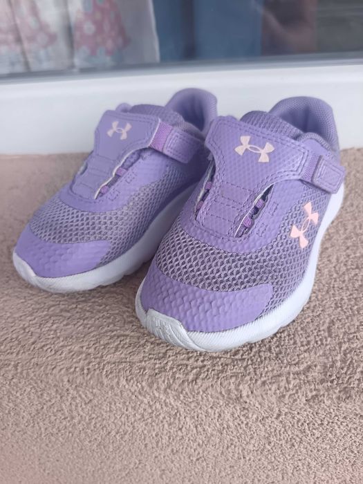 Детски лилави маратонки