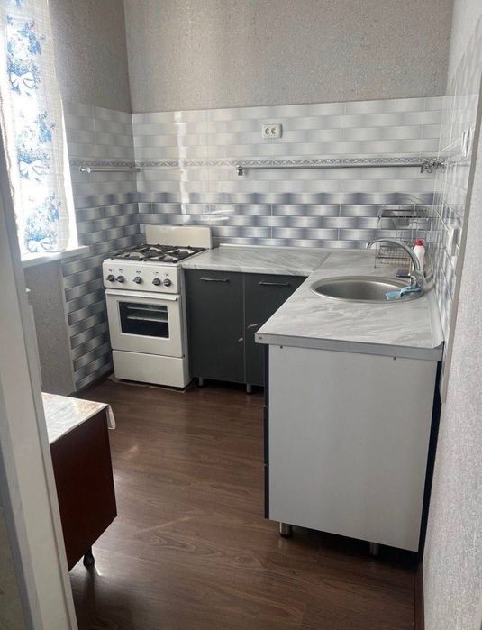 Сдается 2 з комнатная кв Крестик 40 лет Тузель