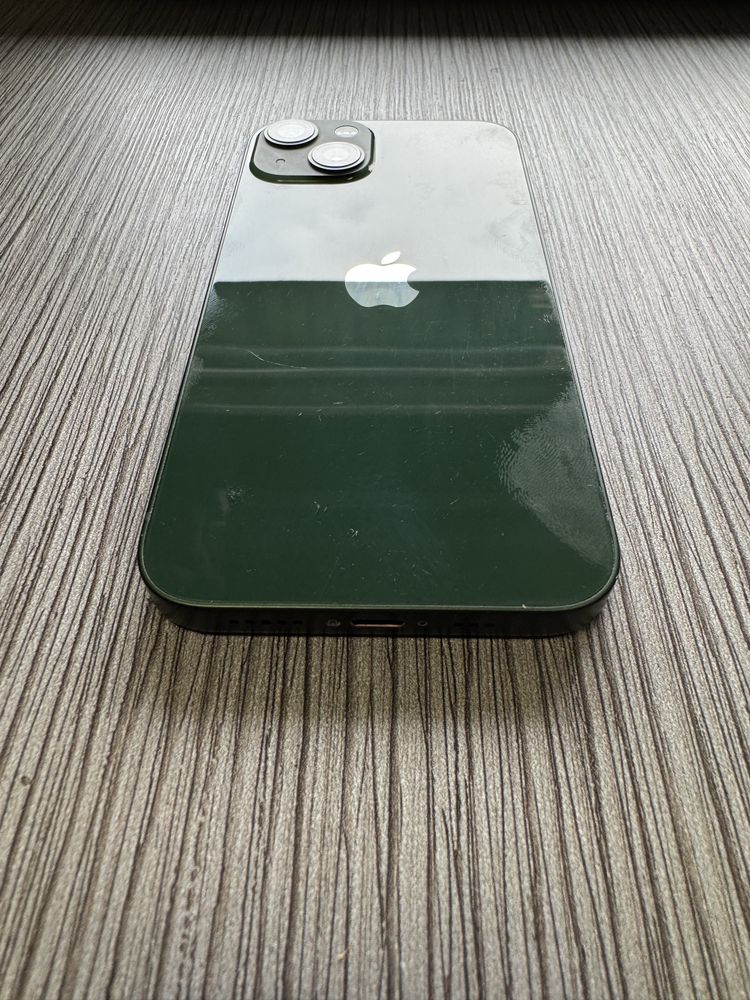 Apple Iphone 13 92% battery