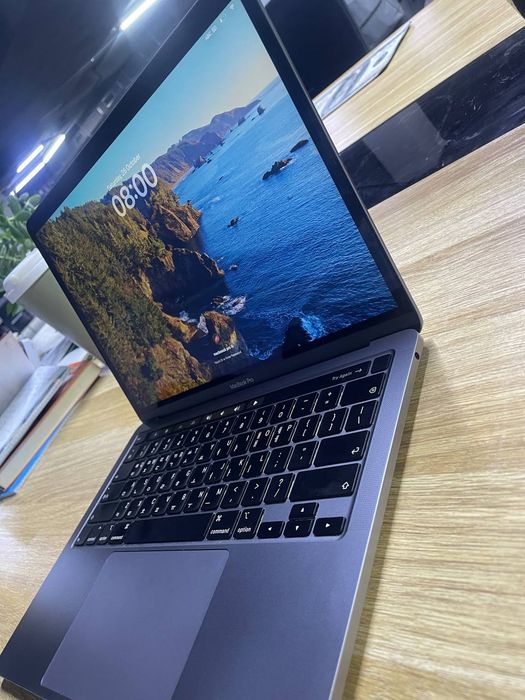 Mackbook pro 13 Batareya: 92% 8/512