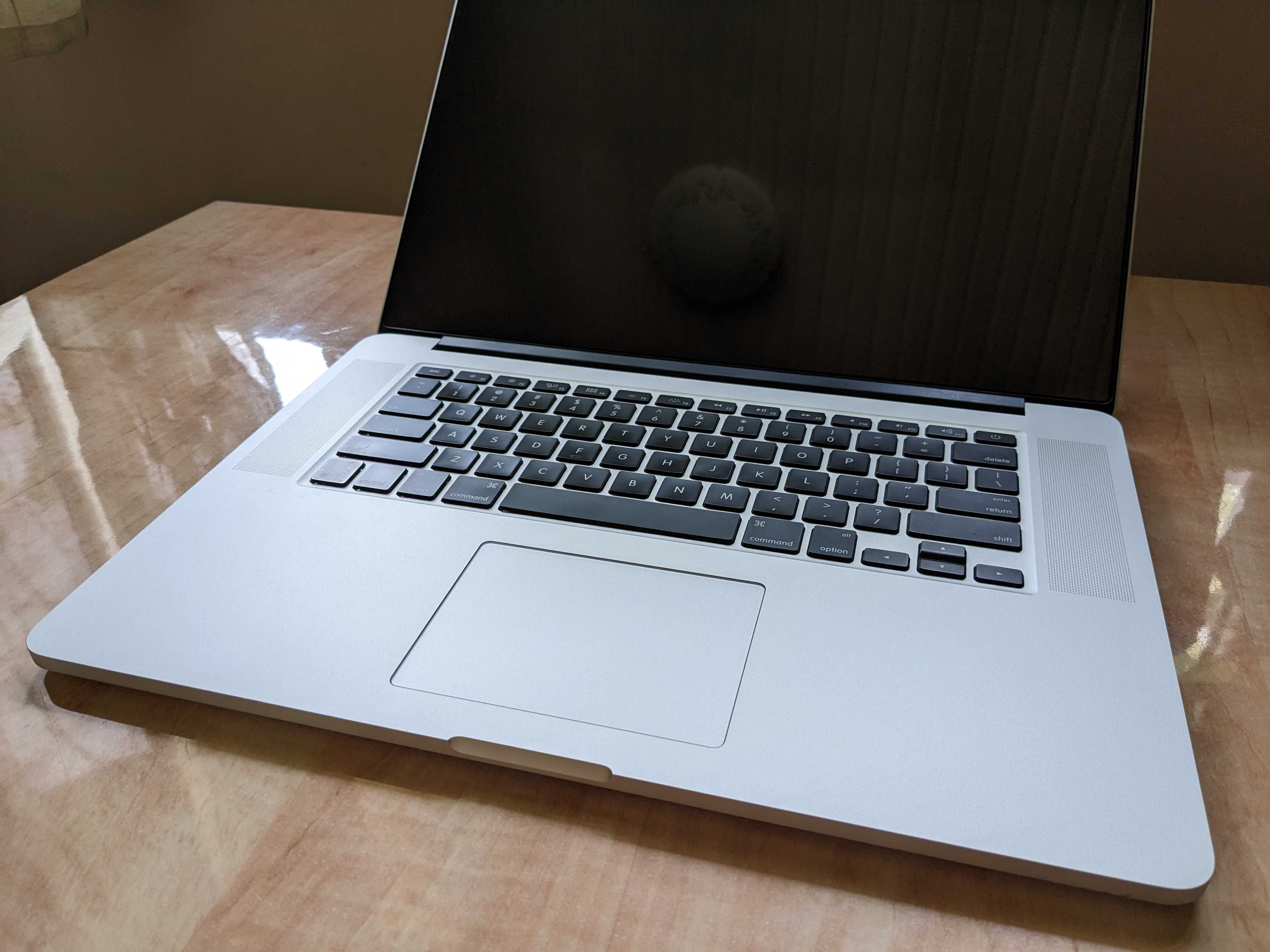 MacBook Pro (Retina, 15-inch, Mid 2015) i7/16Gb/512Gb