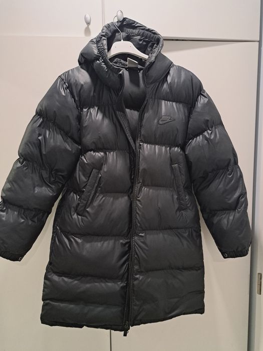 Nike юношеска шуба р-р 158-170см ХЛ размер