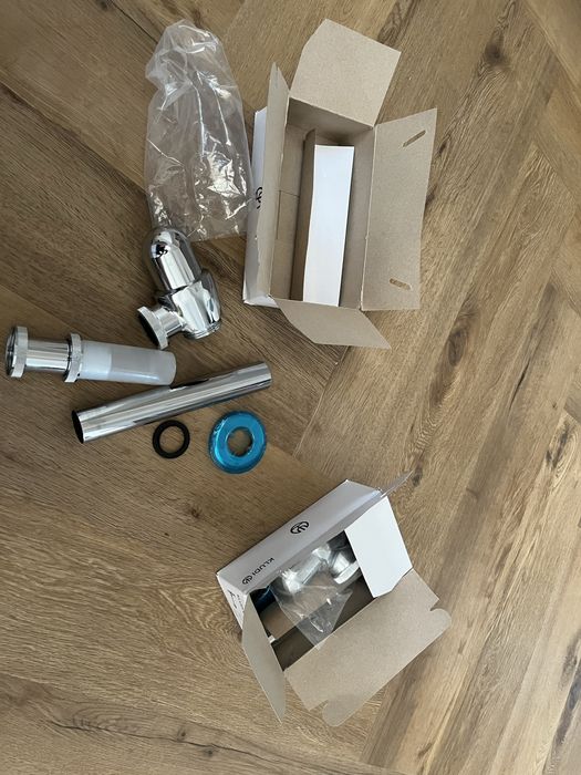 Sifon pentru lavoar Kludi din alama