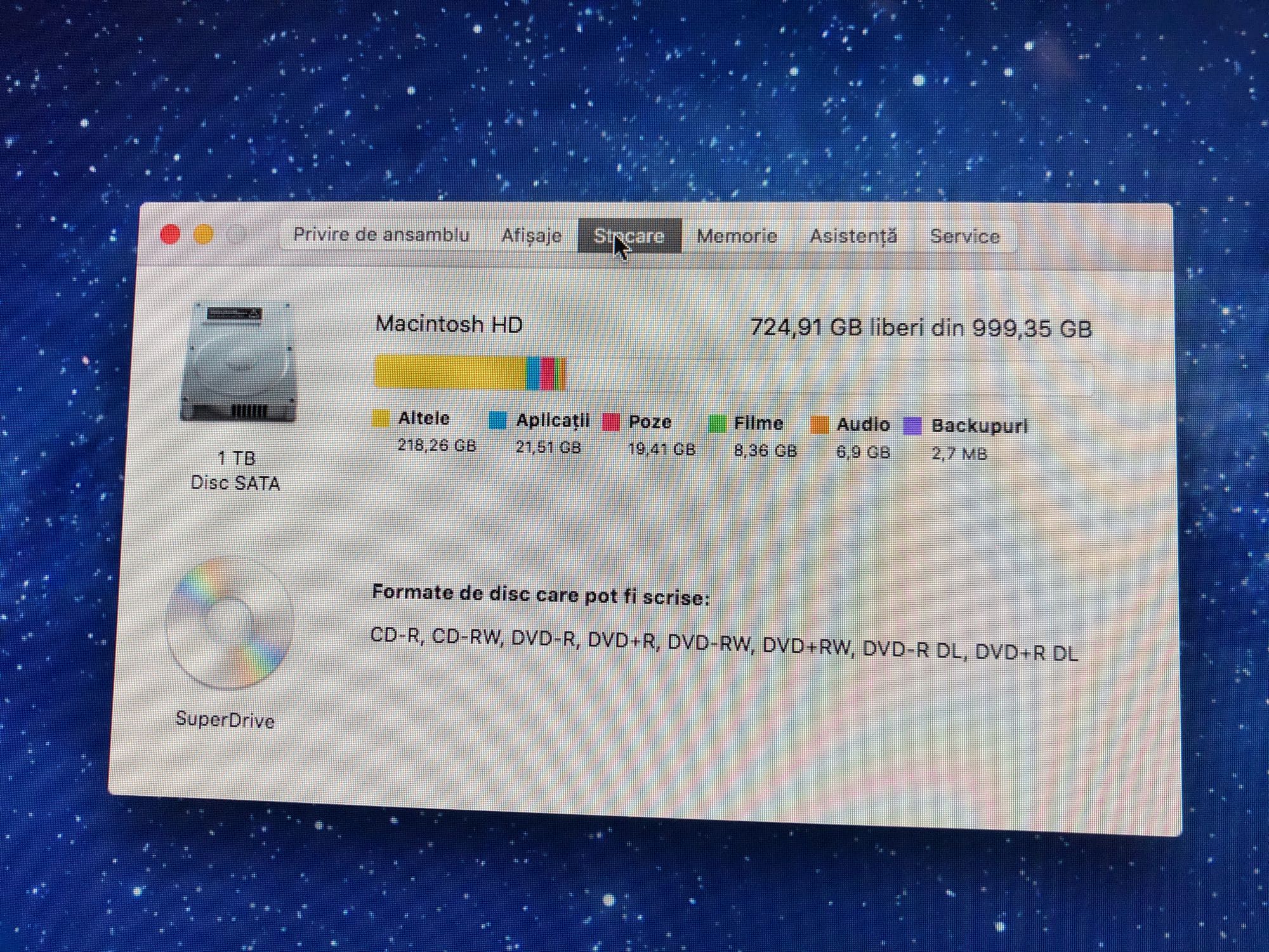 Vând iMac 21,5in, late 2009, RAM 4 Gb, HDD 1Tb, keyboard, mouse