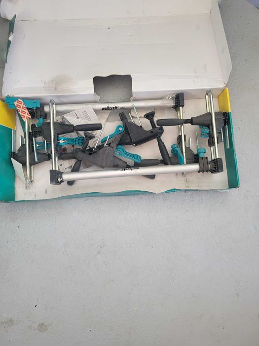 Kit de montaj usi interioare