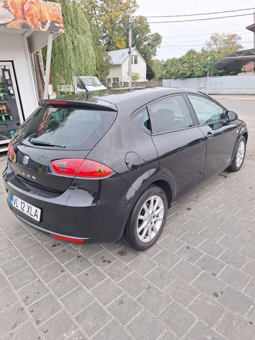 Seat Leon Model 2012 motor 1.4l benzina, euro5, navi, clima, senzori