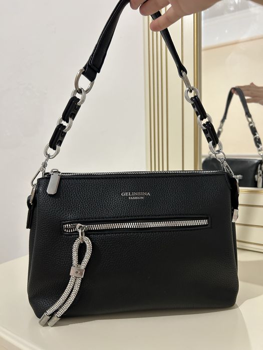 Сумка сатылады. Жұмсақ зернистые кожа.