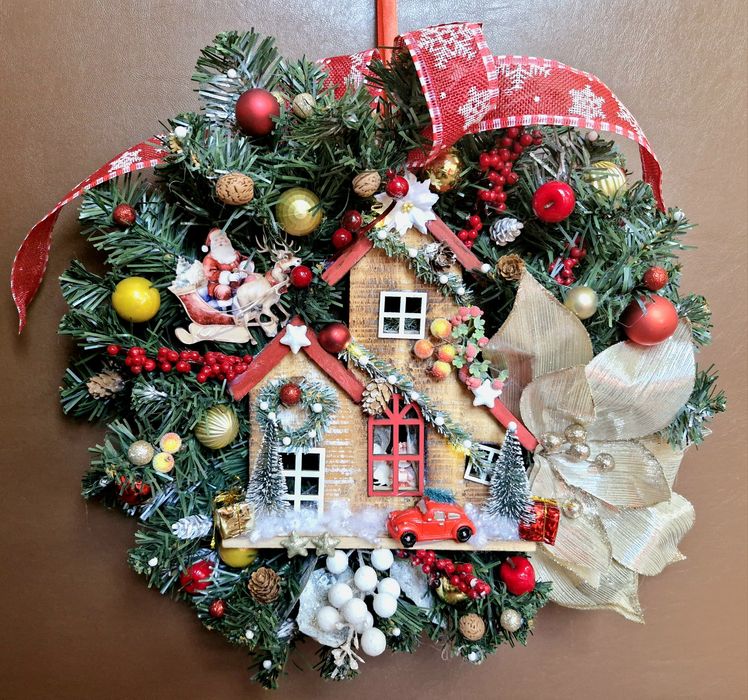 Ръчно изработен коледен венец