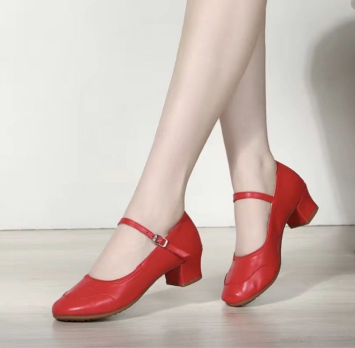 Танцевальные туфли